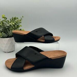 Vionic Women's Black Leather Confort Slip On Wedge Sandals Size 6.5